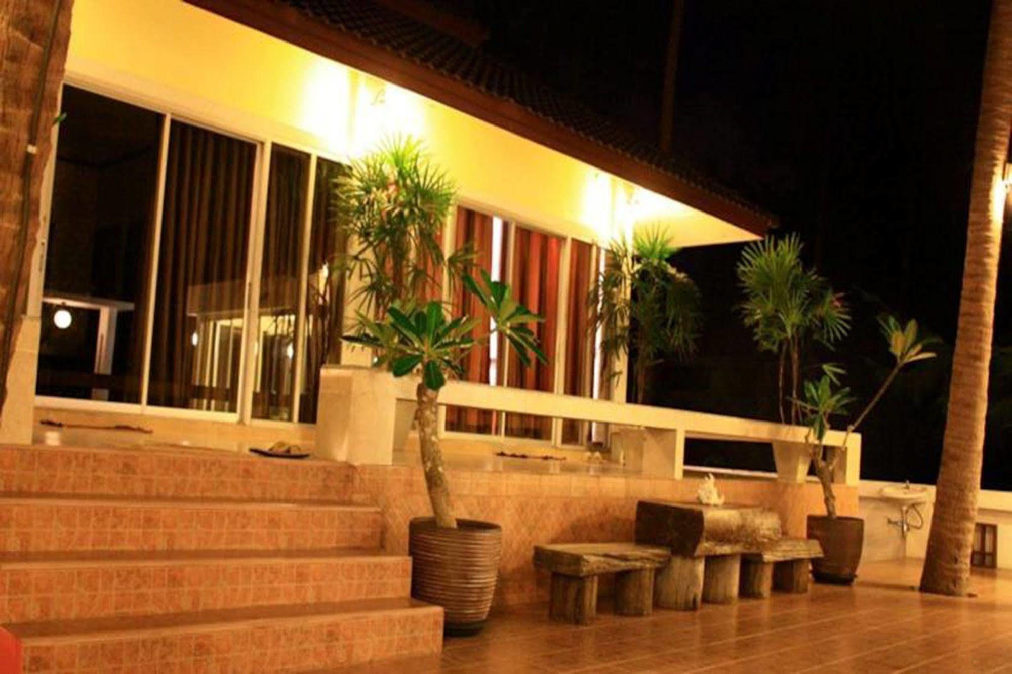 The Theatre Villa Bang Saphan Εξωτερικό φωτογραφία